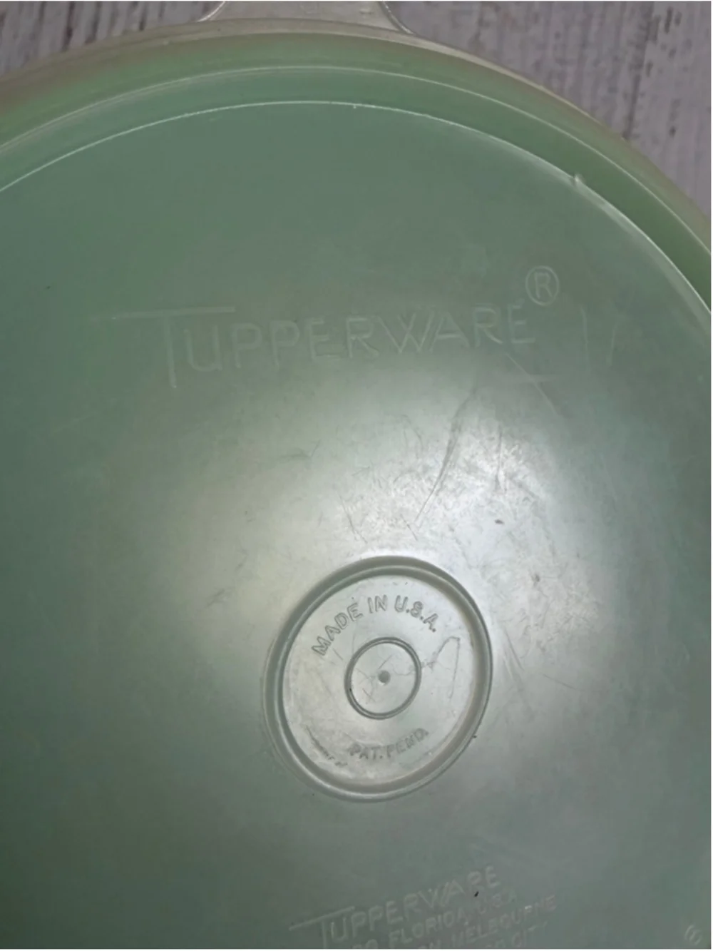 Tupperware Green Wonderlier Bowl with White Lid One Size